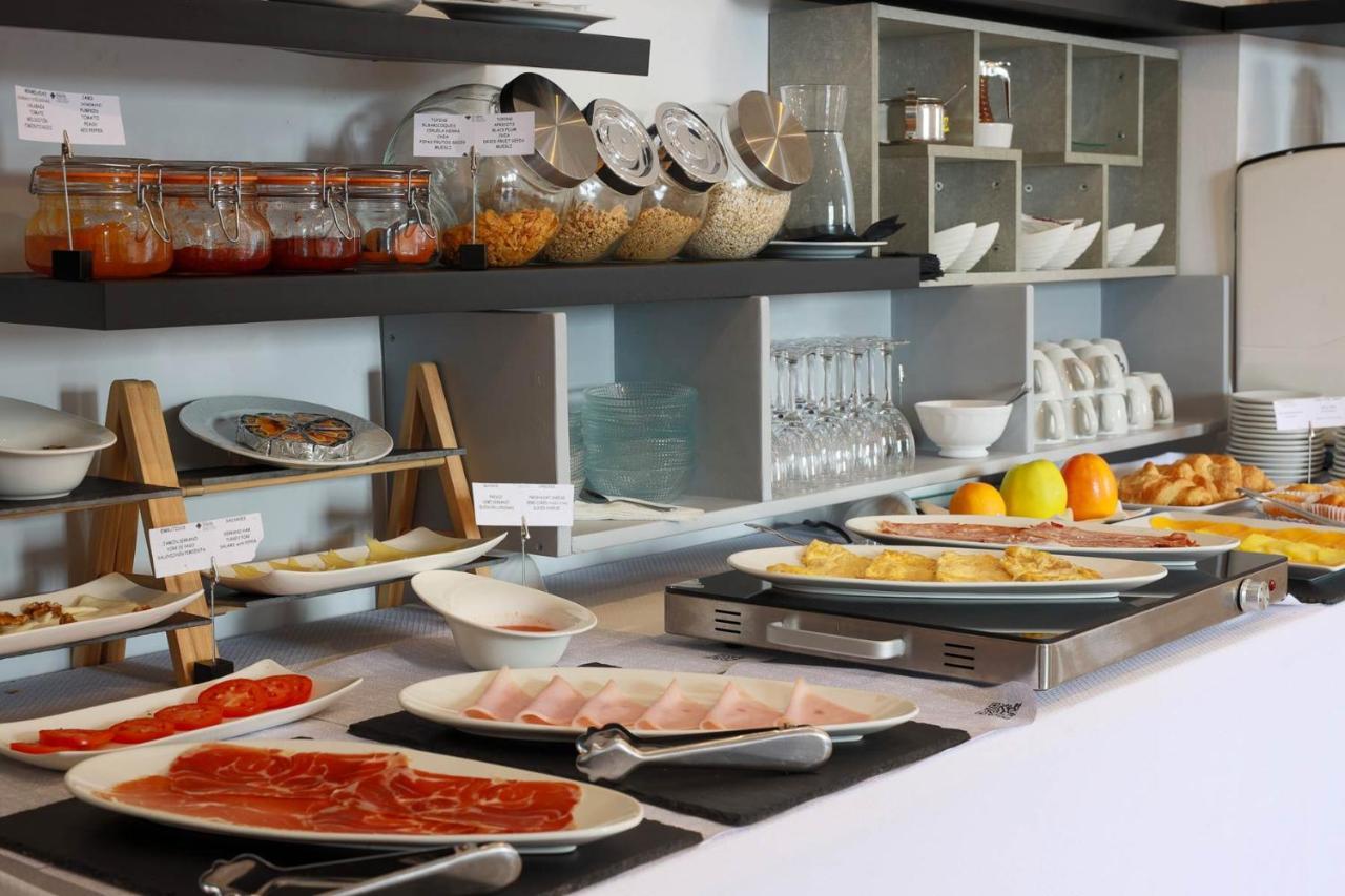 Hotel Tugasa El Almendral Setenil De Las Bodegas Eksteriør bilde