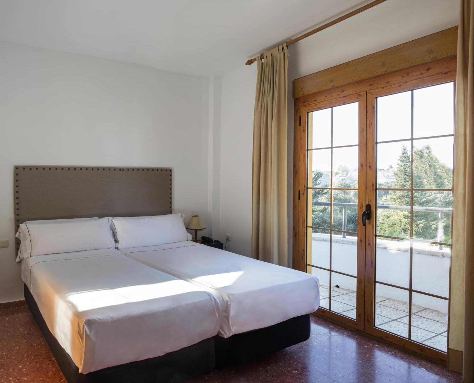 Hotel Tugasa El Almendral Setenil De Las Bodegas Eksteriør bilde